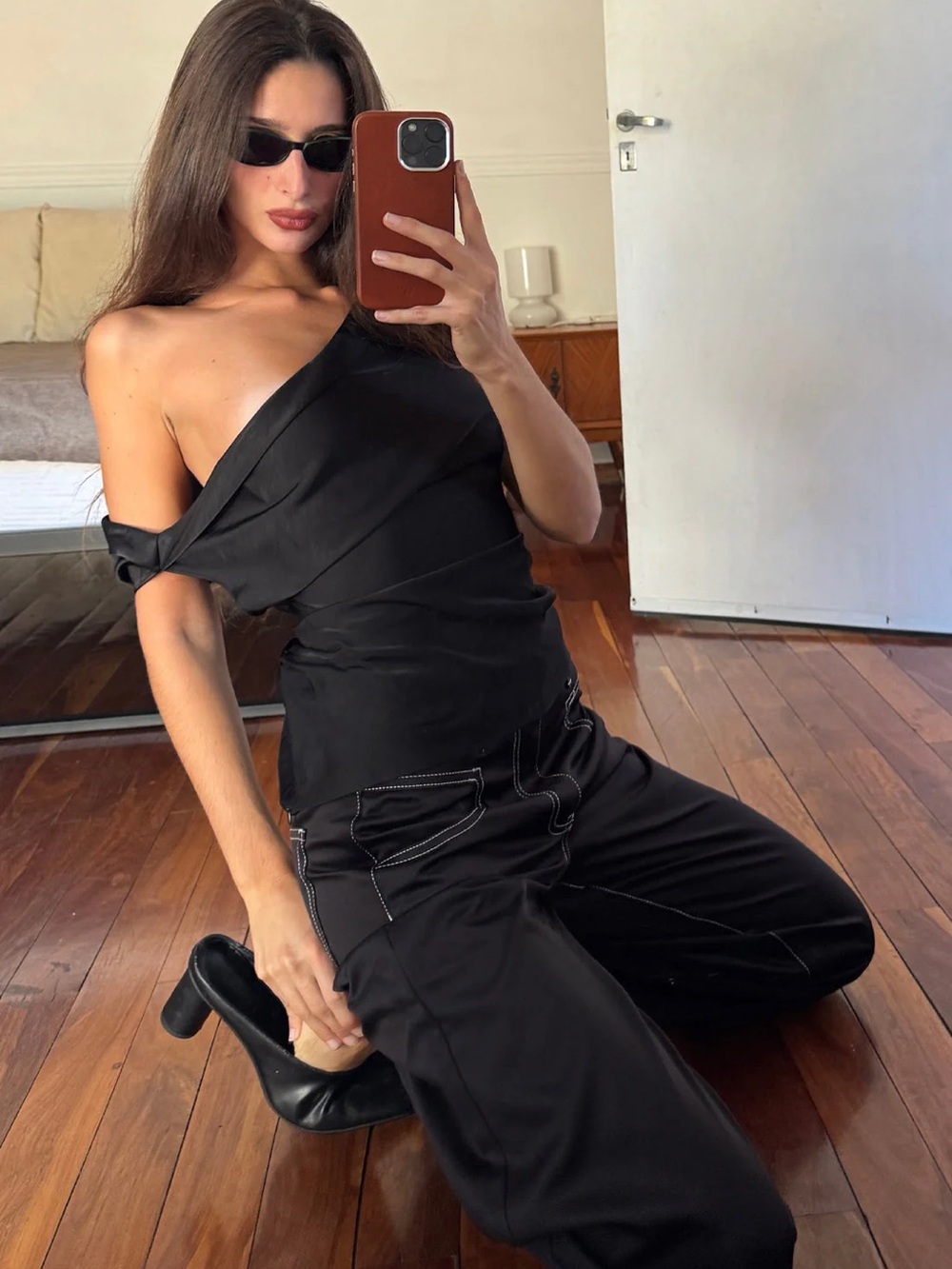 LIONESS | SWEETHEART TOP | NOIR | 1P